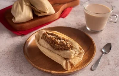 Tamales de Mole Tamales de Mole