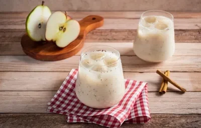 Agua de Pera y Manzana