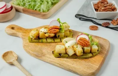 Huaraches de Nopal con Papas Huaraches de Nopal con Papas