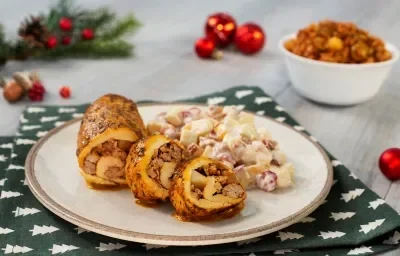 Pechuga al pimentón con relleno navideño Pechuga al pimentón con relleno navideño