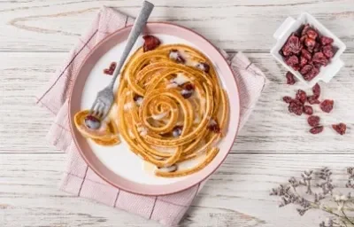 Espagueti de Hot Cakes con Arándanos