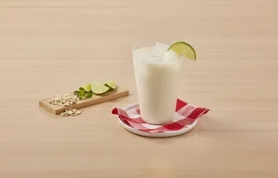Agua de avena con limón Agua de avena con limón