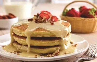 Hot cakes de frutos rojos Hot cakes de frutos rojos