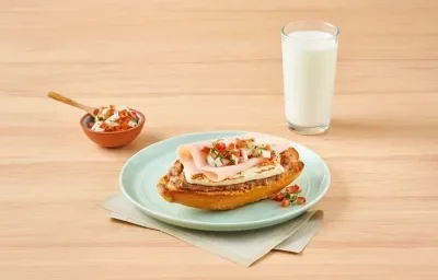 Molletes con Pico de Gallo Molletes con Pico de Gallo