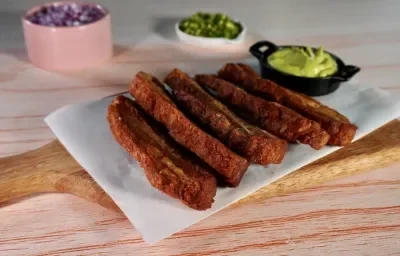 Chicharrón con Guacamole Cremoso Chicharrón con Guacamole Cremoso