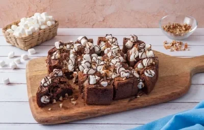 Brownie con Malvaviscos Brownie con Malvaviscos