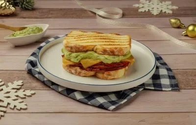 Sándwich Tostado de Lomo