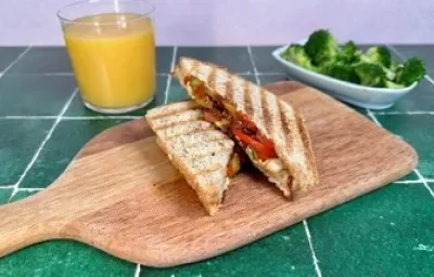 Sándwich de Verduras con Queso