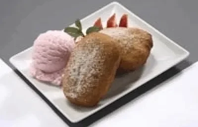 helado con bigotes de plátano helado con bigotes de plátano
