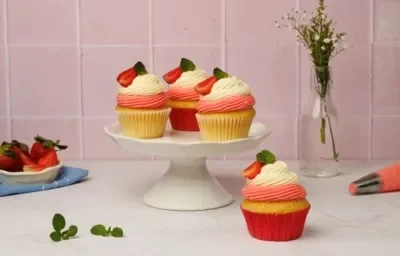 Cupcakes con Fresas Cupcakes con Fresas