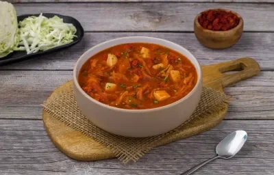 Sopa de Col con Chorizo Sopa de Col con Chorizo