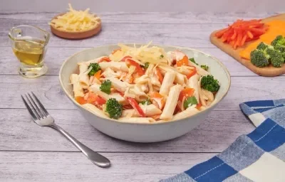 Ensalada de Pasta con Verduras Ensalada de Pasta con Verduras