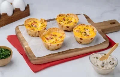 Cupcakes de Tocino y Queso Cupcakes de Tocino y Queso