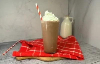 Malteada de Carlos V con Horchata Malteada de Carlos V con Horchata