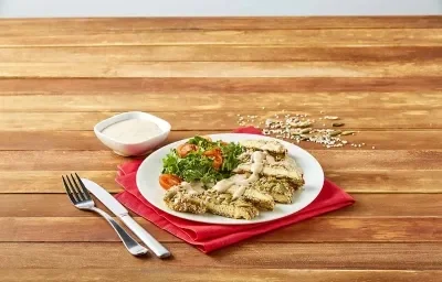Pollo con semillas en salsa especiada Pollo con semillas en salsa especiada