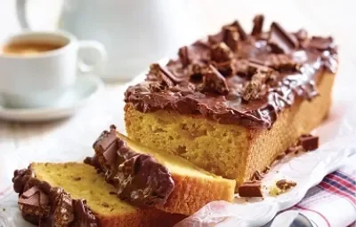 panque de frutas con betún de chocolate panque de frutas con betún de chocolate