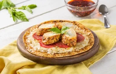 pizza con tomate y especias pizza con tomate y especias