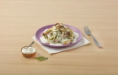 Espagueti con champiñones y epazote Espagueti con champiñones y epazote