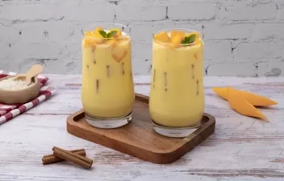 Agua de Horchata con Mango Agua de Horchata con Mango