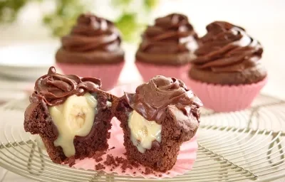 Cupcakes rellenos de lechera Cupcakes rellenos de lechera