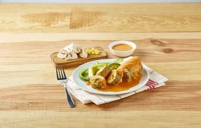Pechuga rellena de champiñones y elote Pechuga rellena de champiñones y elote