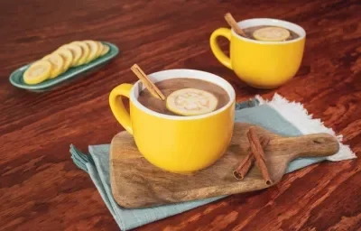 Atole de chocolate con guayaba Atole de chocolate con guayaba