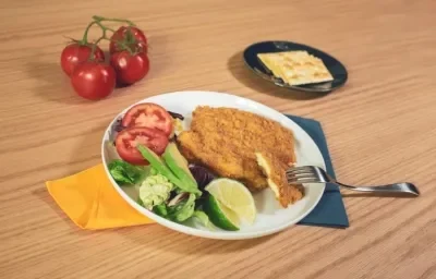 MILANESA de POLLO EMPANIZADA
