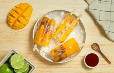 Paletas de Mango con Chamoy