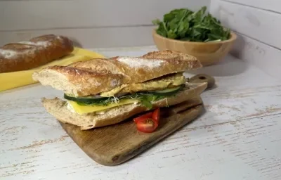 Baguette a los 3 Quesos Baguette a los 3 Quesos