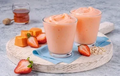 Smoothie de papaya con Fresa y Avena Smoothie de papaya con Fresa y Avena