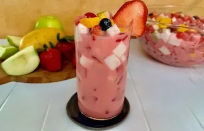 Agua de Futas al Estilo Coreano