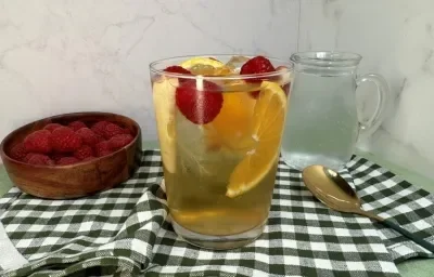 Te Helado con Frutas
