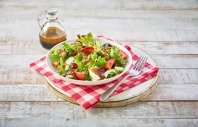 Ensalada con vinagreta de mango Ensalada con vinagreta de mango