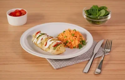 Abanico de pollo con papas y jitomate