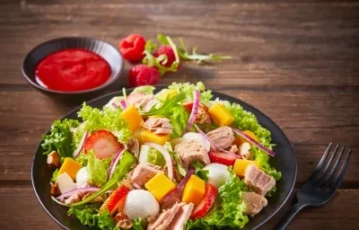 Ensalada con vinagreta de frambuesa Ensalada con vinagreta de frambuesa