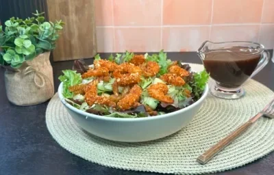 Ensalada con Pasta Crujiente