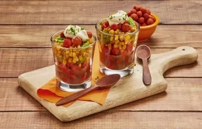 Esquites con cacahuates picantes Esquites con cacahuates picantes