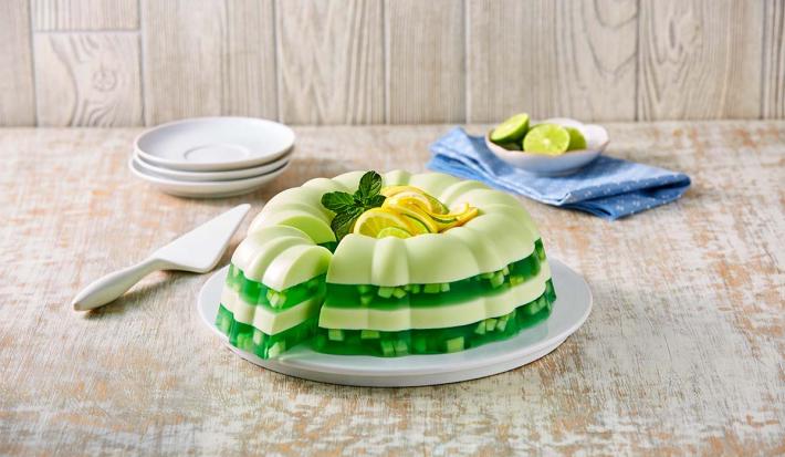 Gelatina de limón con pepino