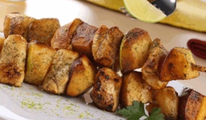 brochetas de pollo al limon