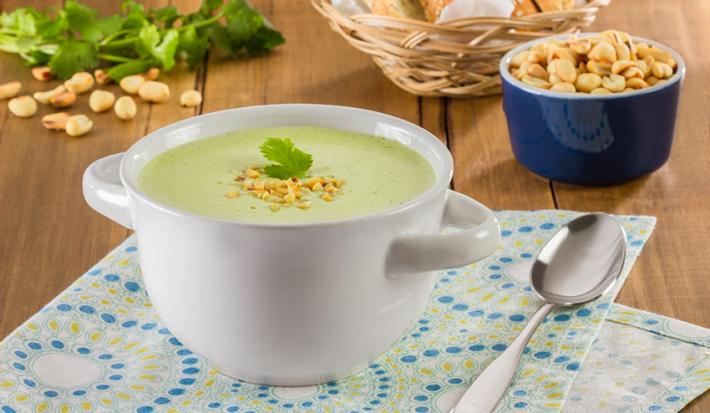 Crema de cilantro y cacahuate