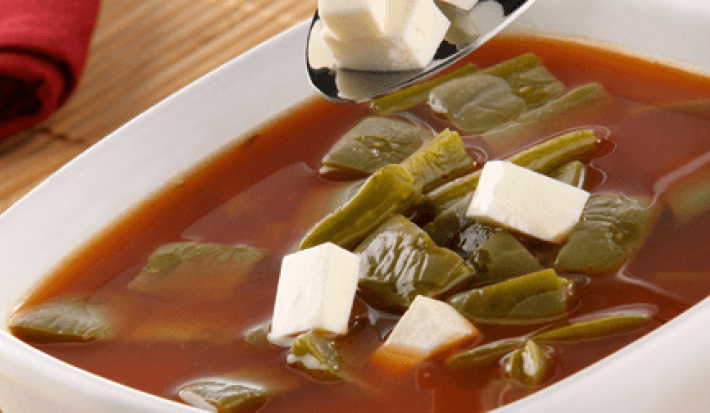 Sopa de nopales con champiñones | Recetas Nestlé