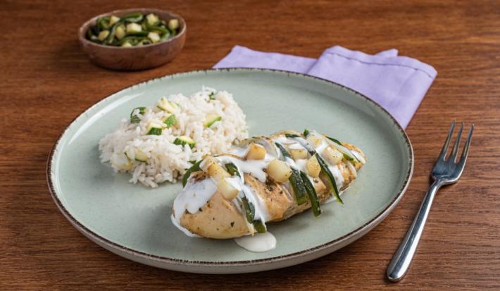 Abanico de Pollo relleno de Rajas con Crema