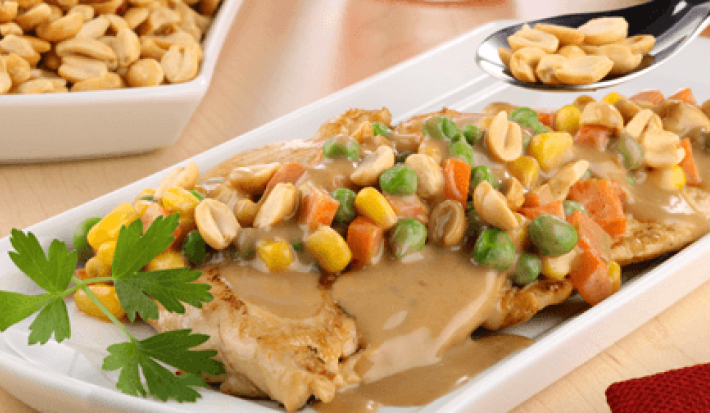 Pollo en salsa de cacahuate | Recetas Nestlé Pollo en salsa de cacahuate | Recetas Nestlé