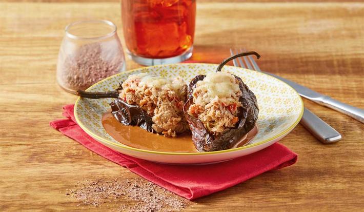 Chile relleno de atún y queso