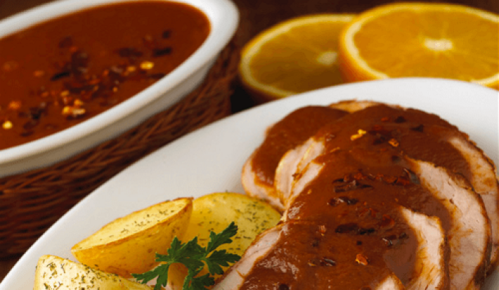 Lomo de cerdo en salsa de guajillo y naranja | Recetas Nestlé Lomo de cerdo en salsa de guajillo y naranja | Recetas Nestlé