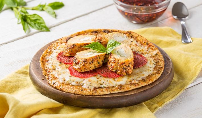 pizza con tomate y especias