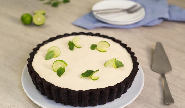 Postre frío de limón con base de chocolate | Recetas Nestlé Postre frío de limón con base de chocolate | Recetas Nestlé