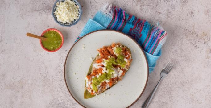 Huarache de Nopal con Tinga de Zanahoria