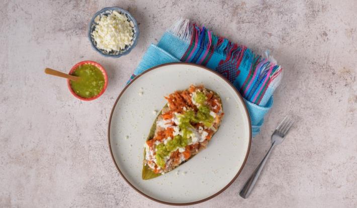 Huarache de Nopal con Tinga de Zanahoria