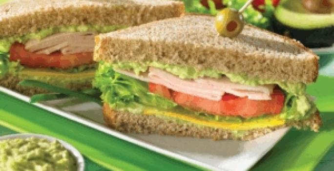 Sandwich con dip de aguacate | Recetas Nestlé